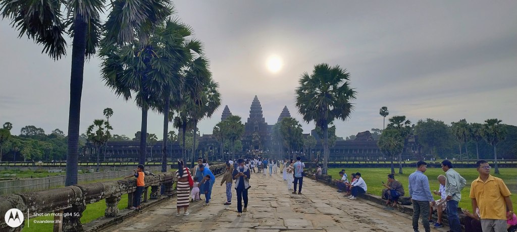 Angkor Wat Sunrise, Angkor Wat Heritage Site, Siem Reap, Cambodia