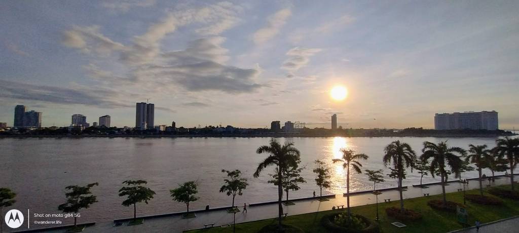 Sunrise from Onederz Phnom Penh