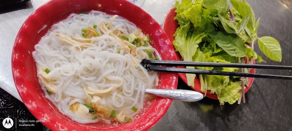 Da Lat night market, vietnam