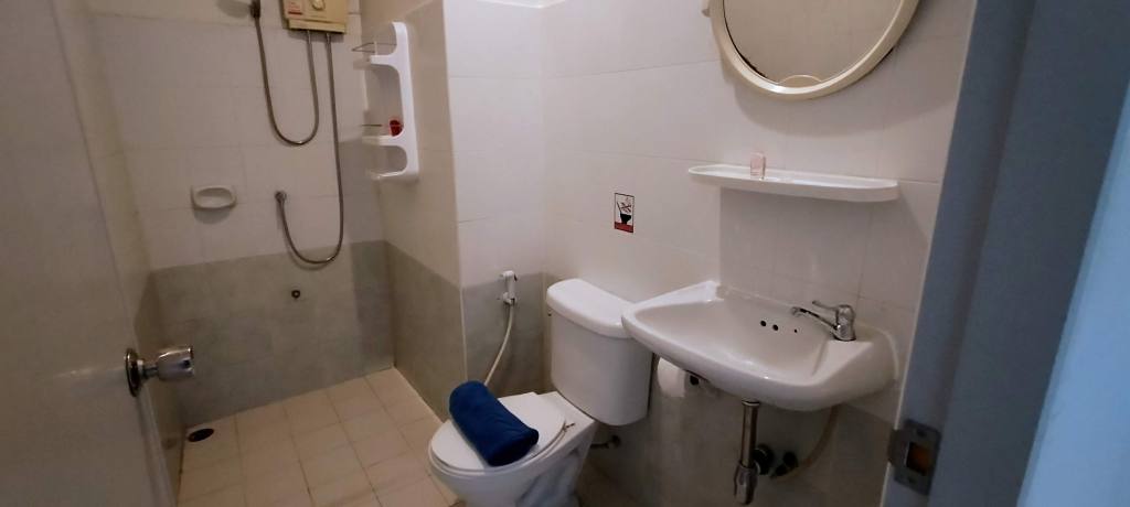 Kiwi Boutique, Karon