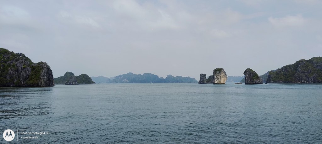 han la bay, cat ba, vietnam